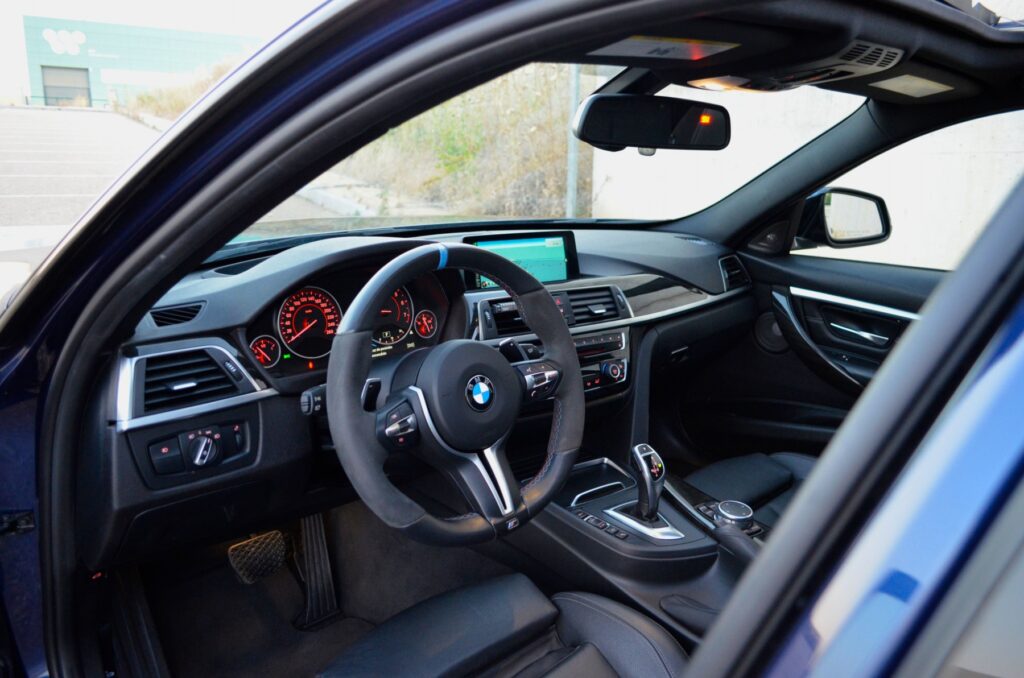 BMW 340i RWD
