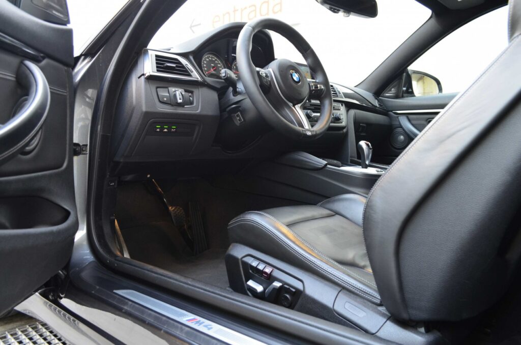 BMW M4 Gris
