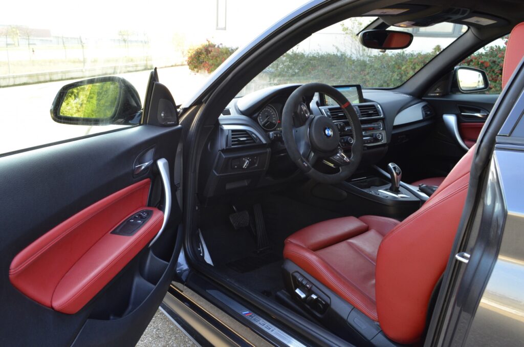 BMW M235i