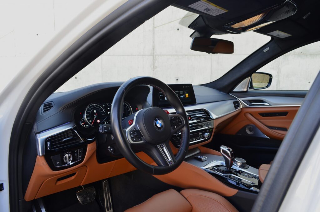 BMW M5 F90