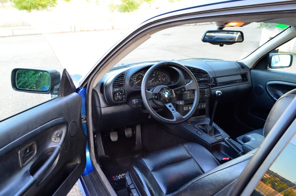 BMW 328i E36