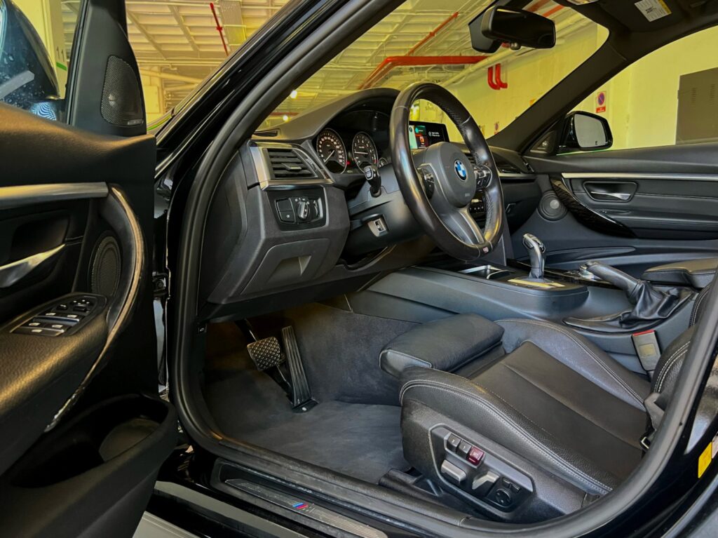 BMW 340i Black