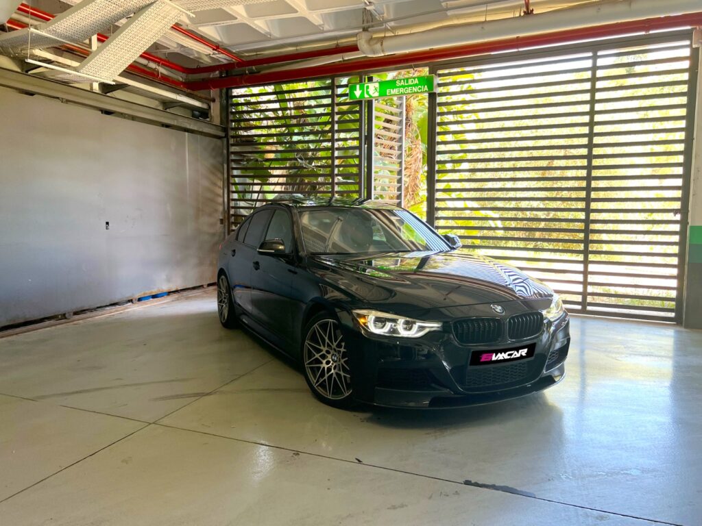 BMW 340i Black