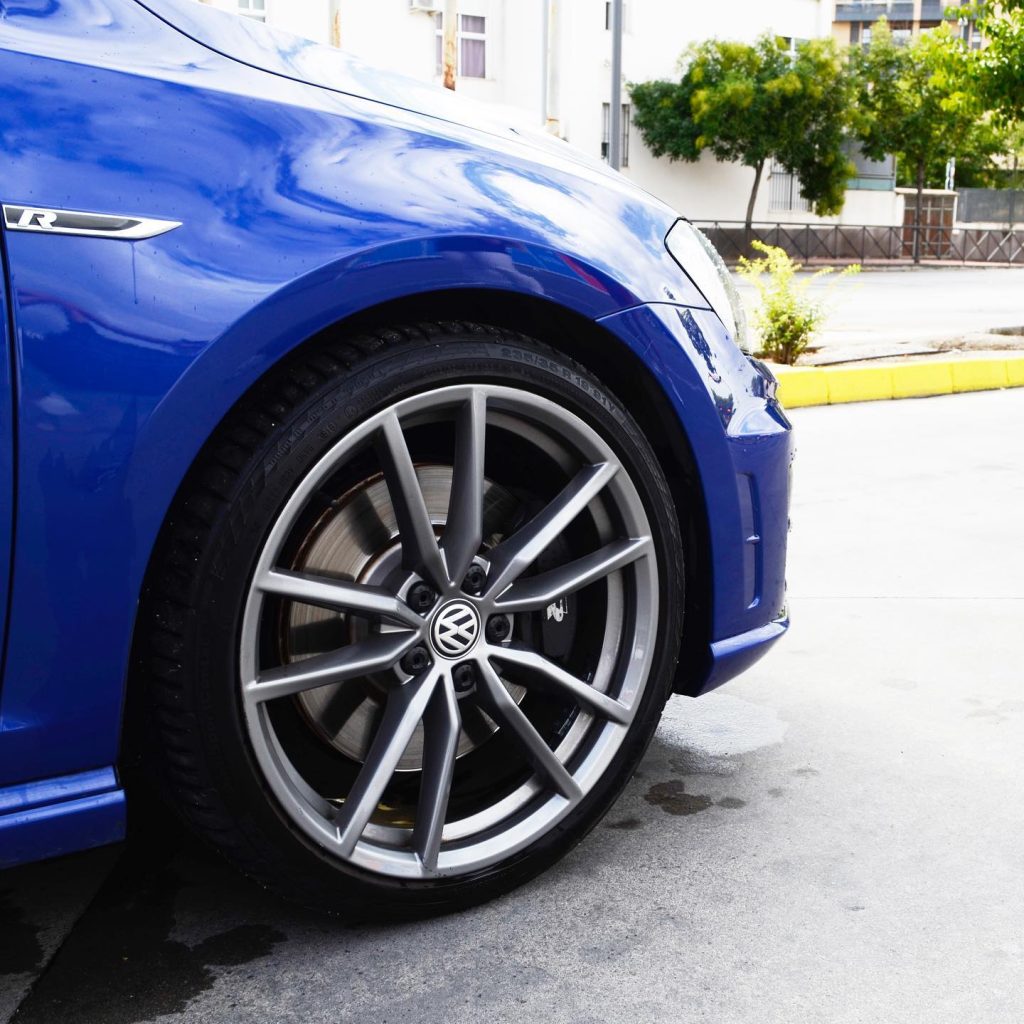 Volkswagen Golf 7 R