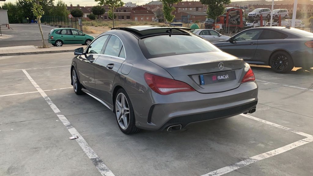 Mercedes-Benz CLA 200