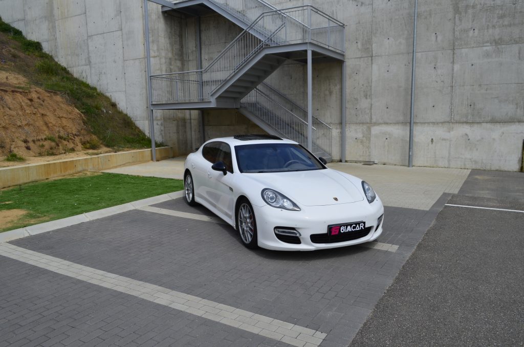 Porsche Panamera Turbo