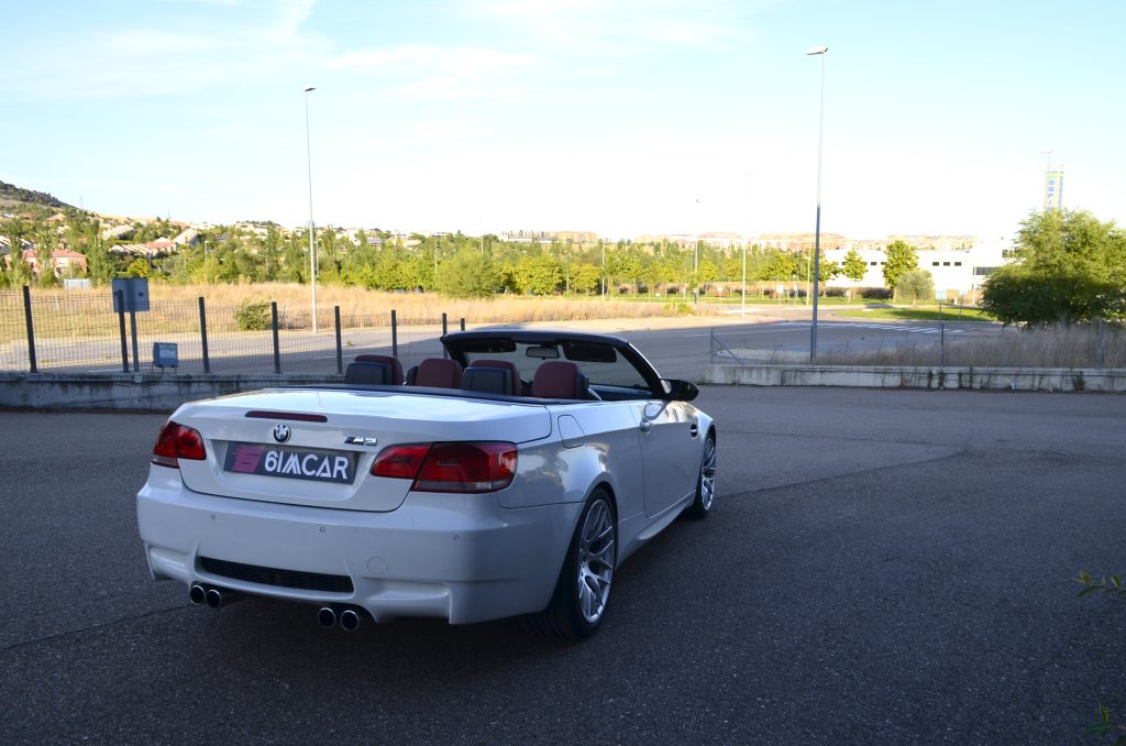 BMW M3 E93