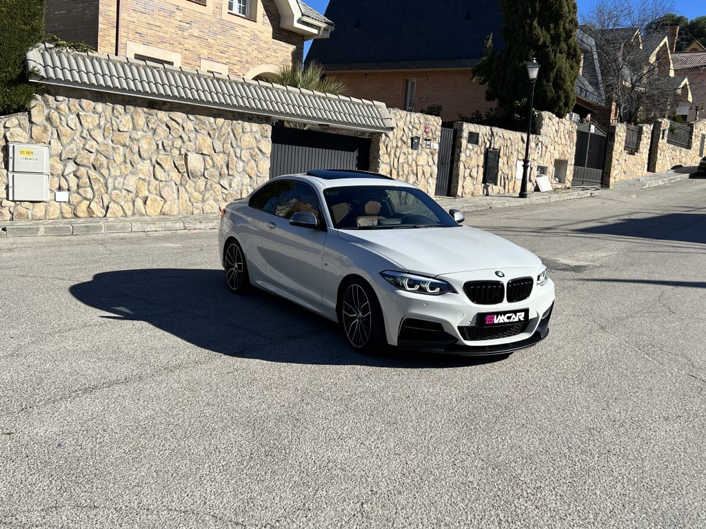 BMW M240i