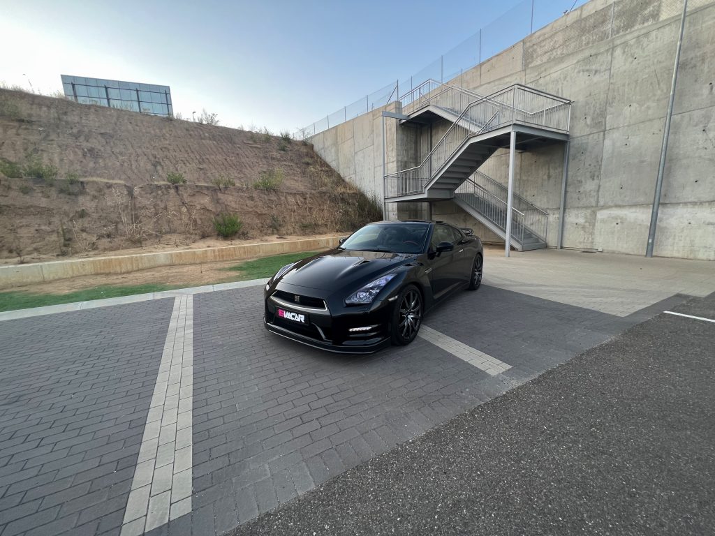 Nissan GTR