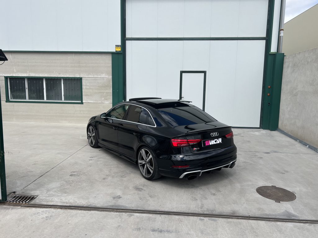 Audi RS3 Sedan