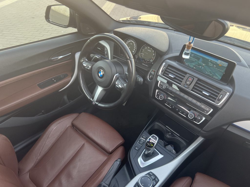 BMW M235i RWD