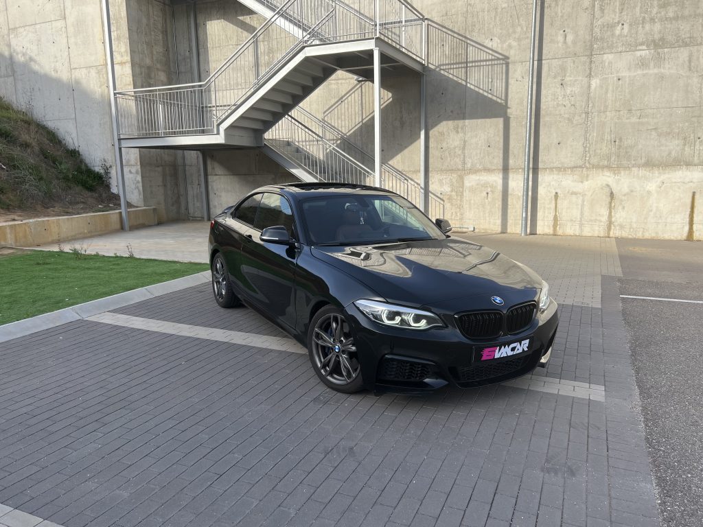 BMW M235i RWD