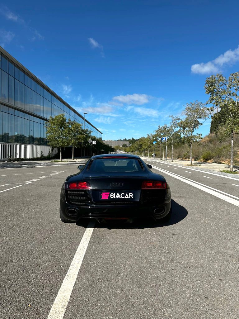 Audi R8 V10
