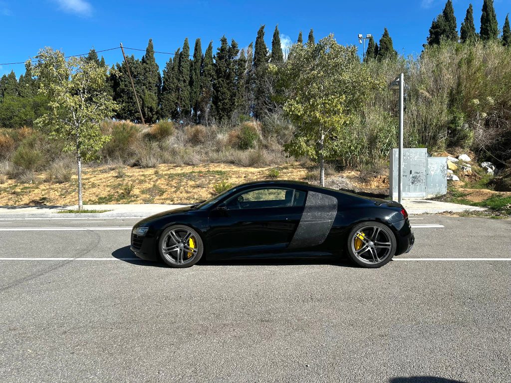 Audi R8 V10
