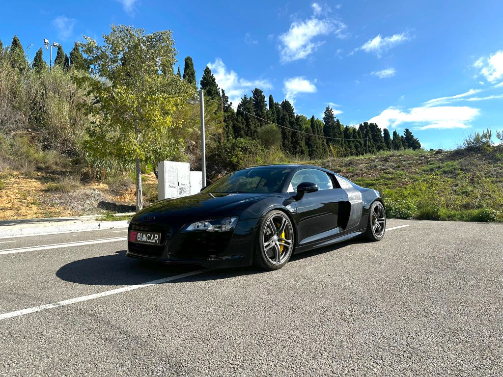 Audi R8 V10