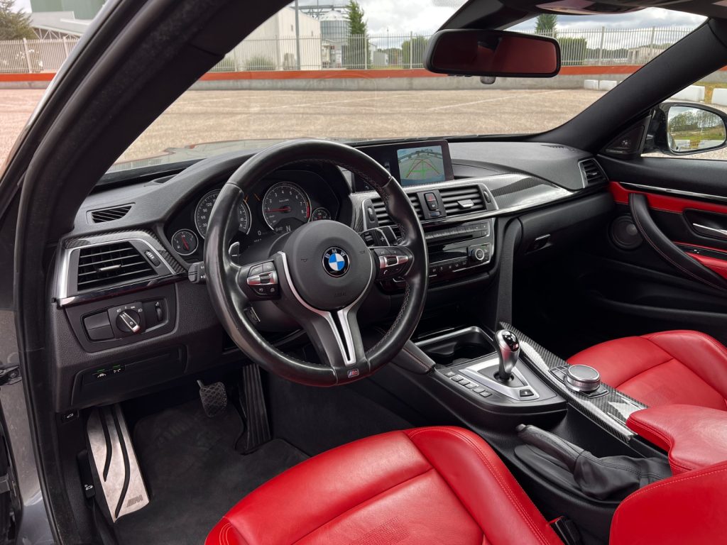 BMW M4 DKG