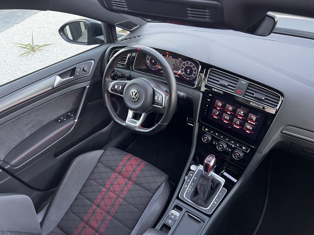 Volkswagen Golf 7.5 GTI TCR