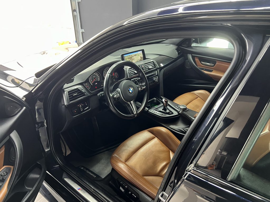 BMW M3 DKG