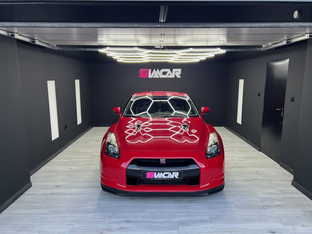 Nissan GTR
