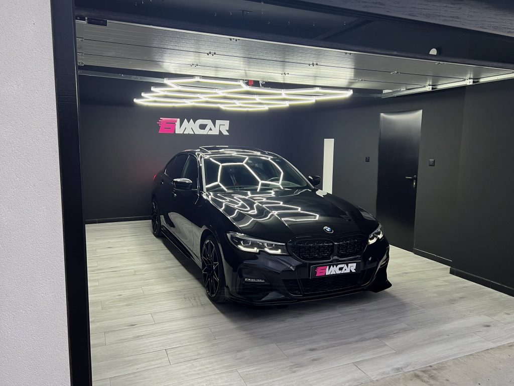 BMW 330i xDrive