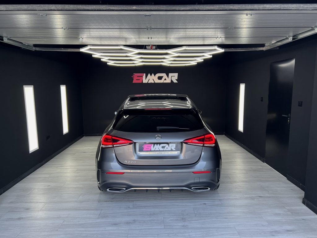 Mercedes-Benz A220