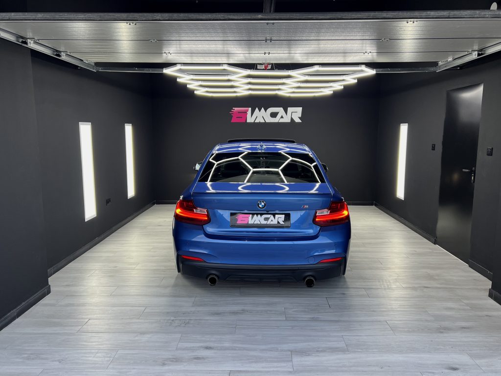 BMW M235i RWD