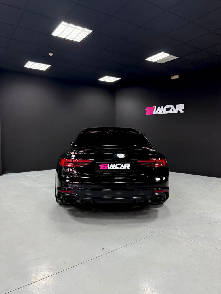 AUDI RS5 Coupe