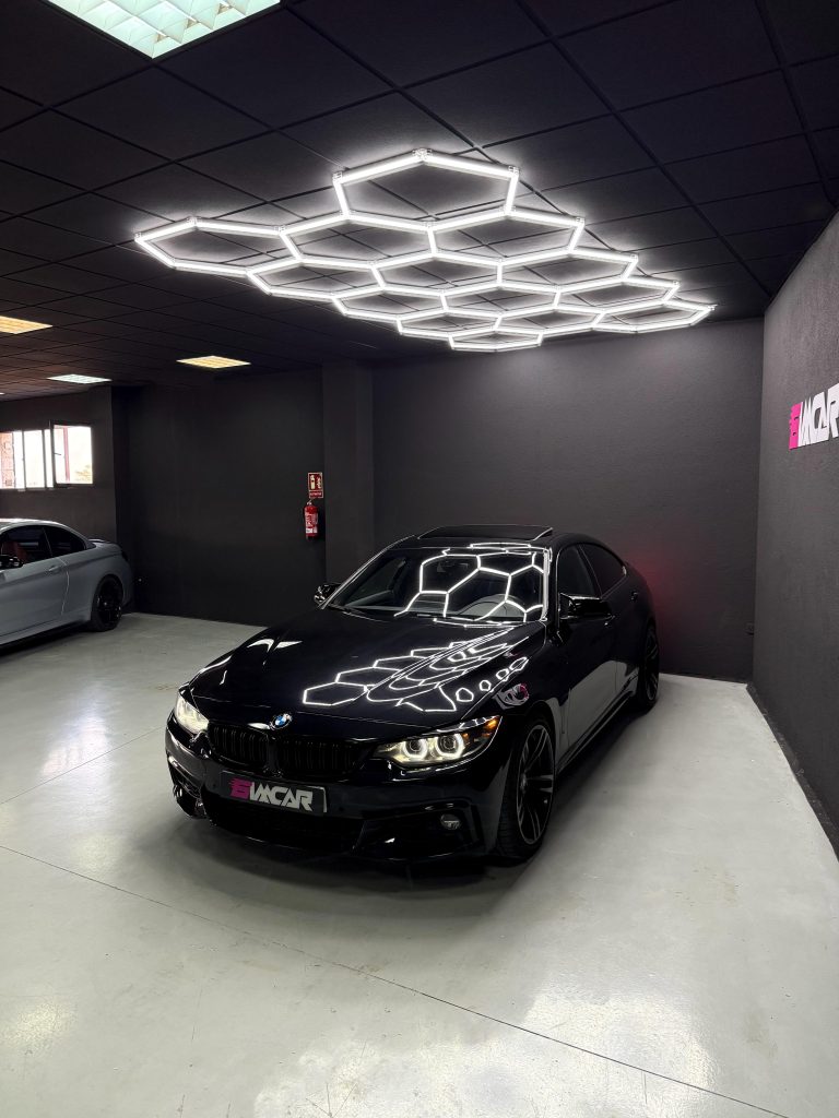 BMW 440i RWD