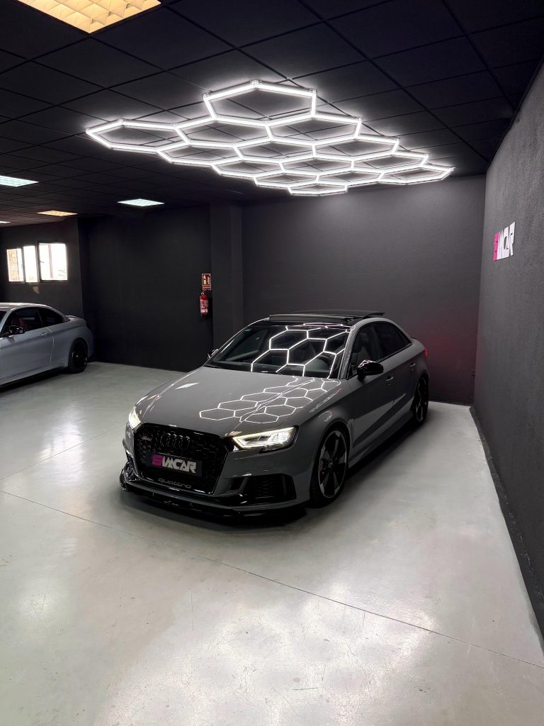 AUDI RS3 SEDAN