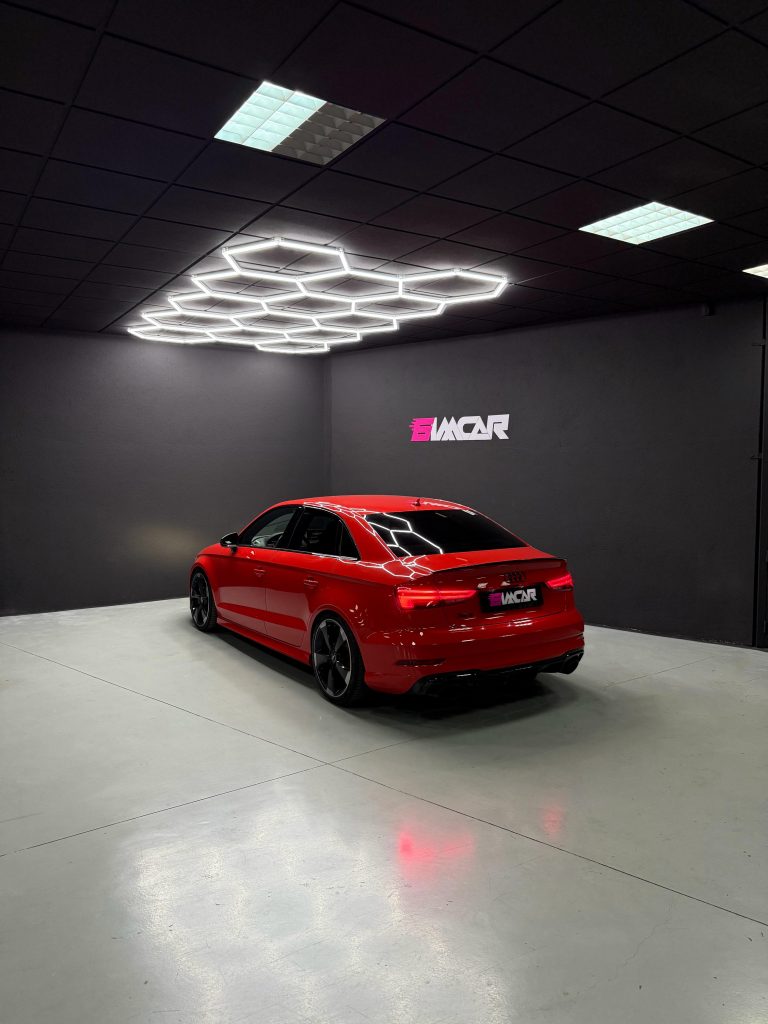 AUDI RS3 Sedan