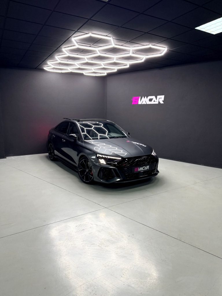 AUDI RS3 SEDAN