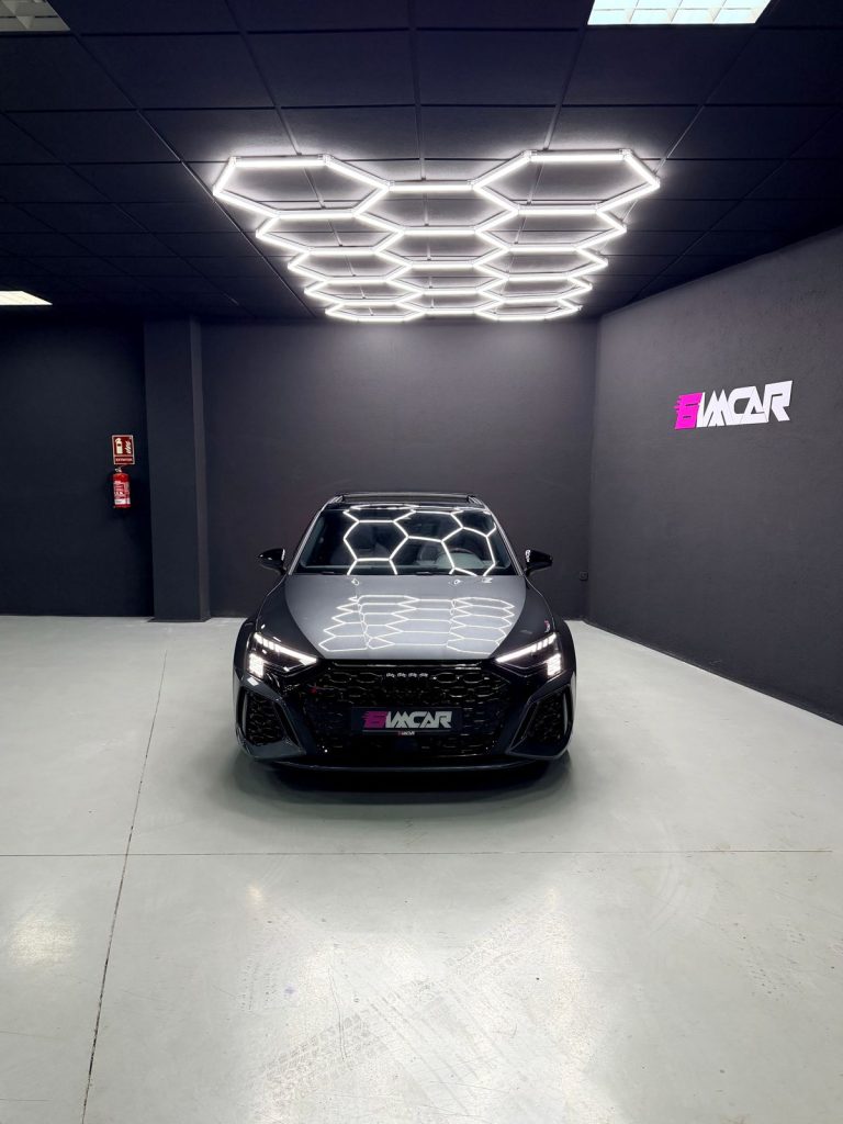 AUDI RS3 SEDAN