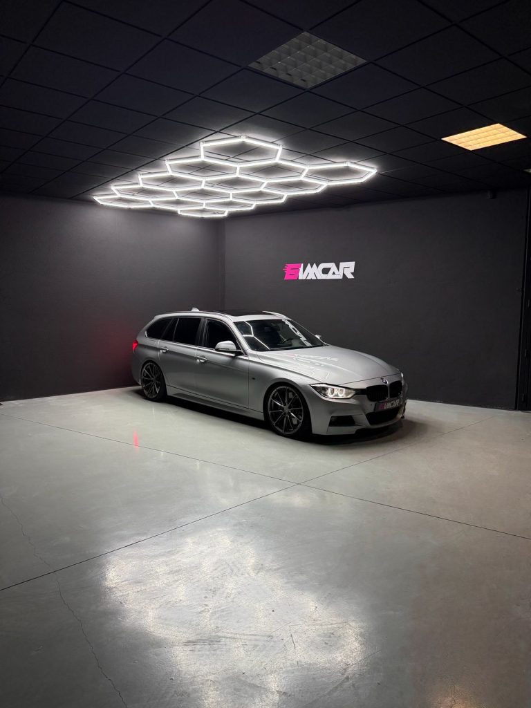 BMW 335i F21 xDrive