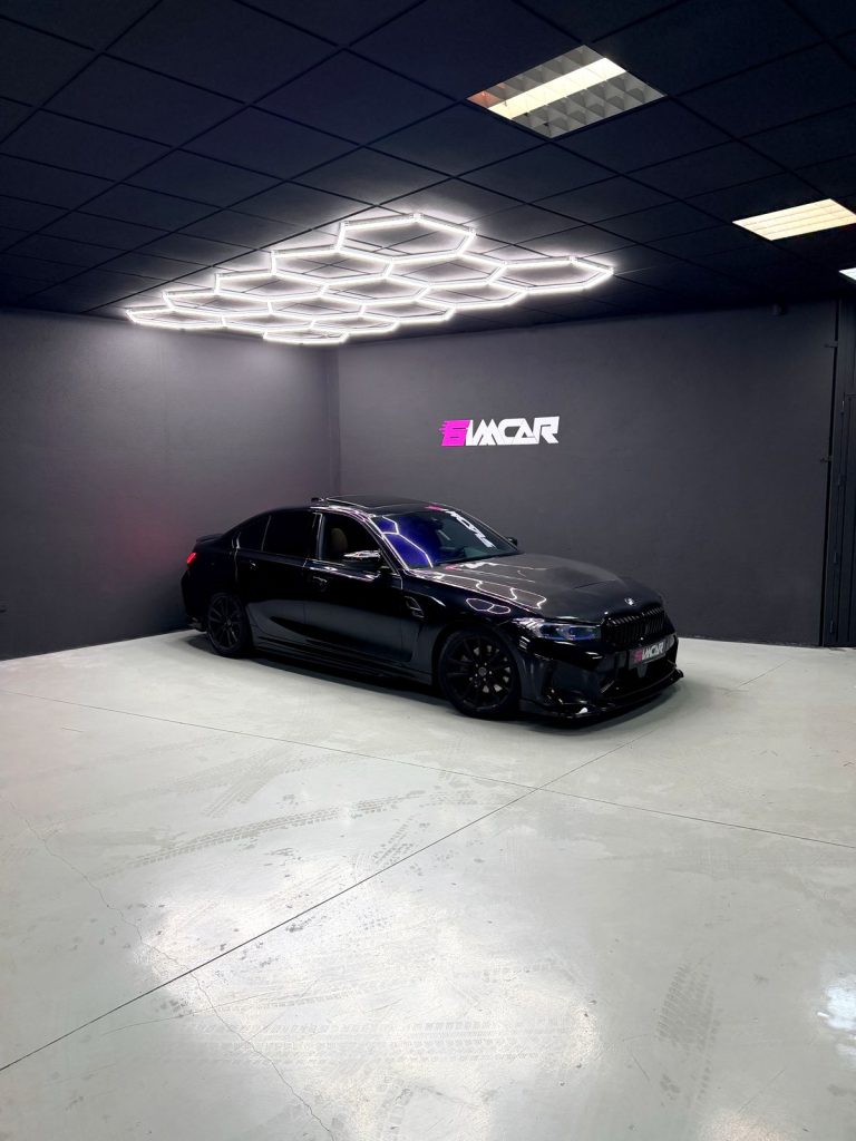 BMW 330i xDrive