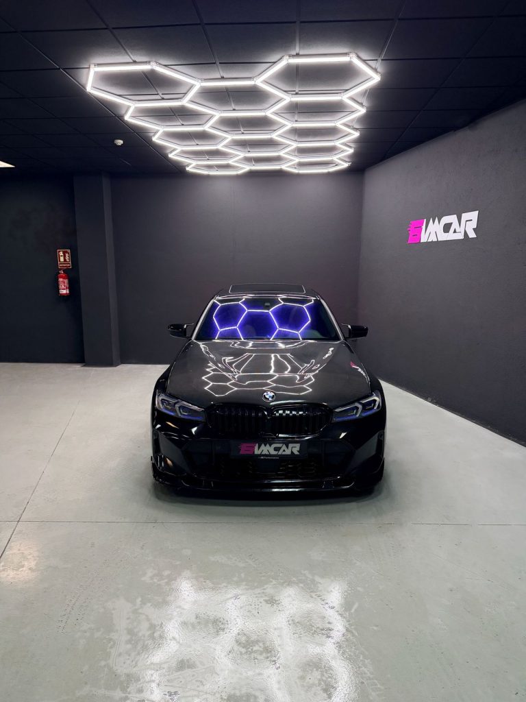 BMW 330i xDrive
