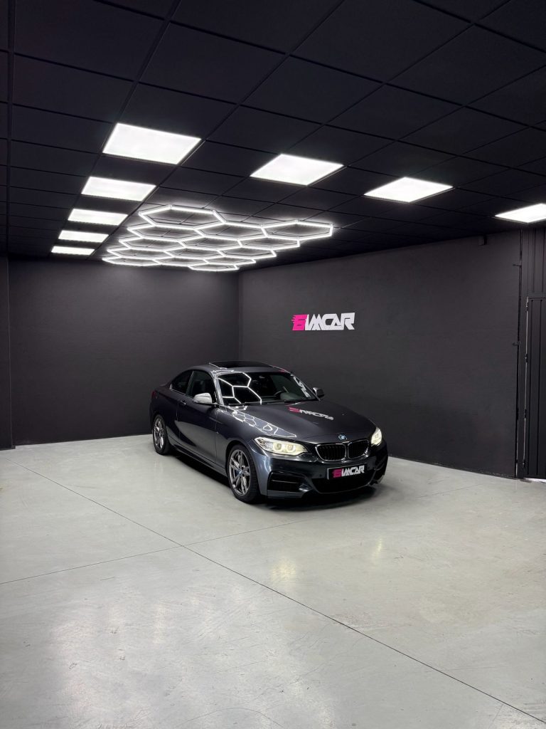 BMW M240i RWD