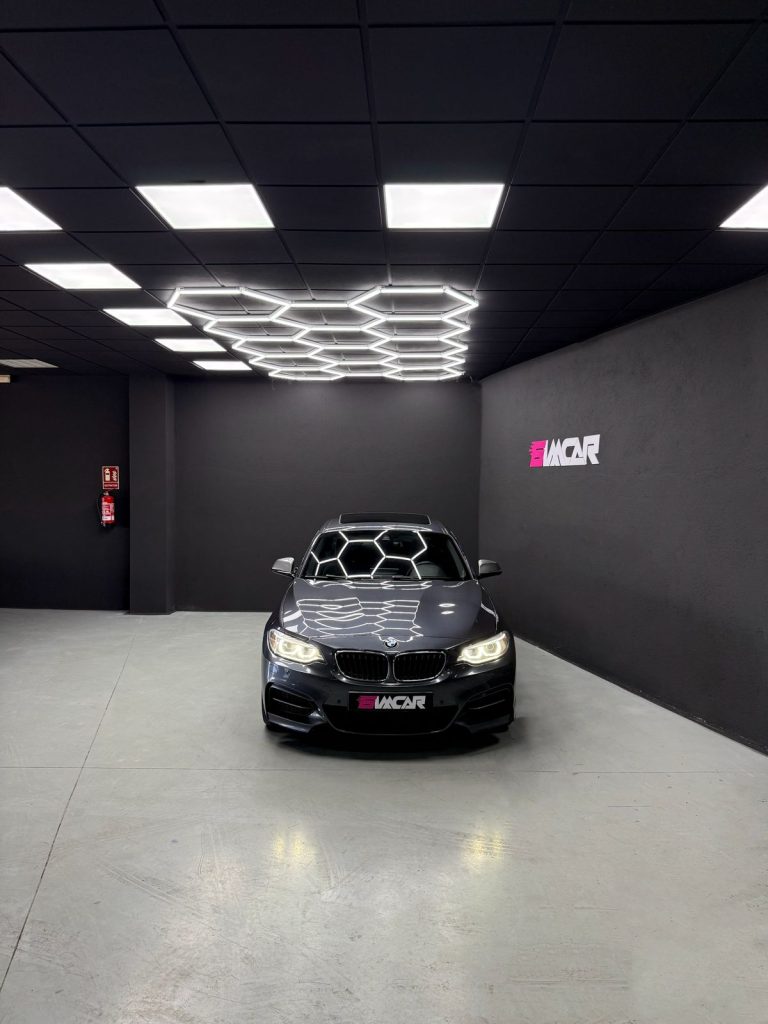 BMW M240i RWD