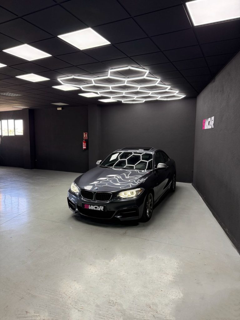 BMW M240i RWD