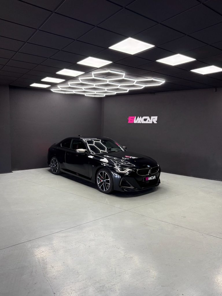 BMW M240i xDrive