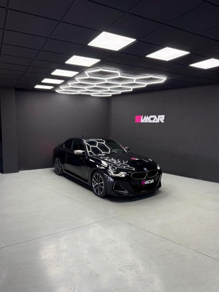 BMW M240i xDrive