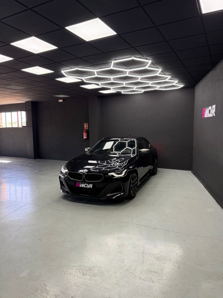 BMW M240i xDrive