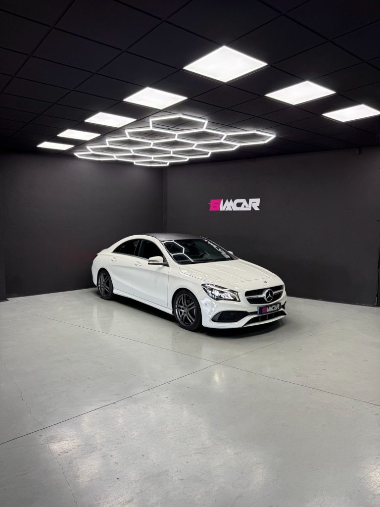 Mercedes-Benz CLA200