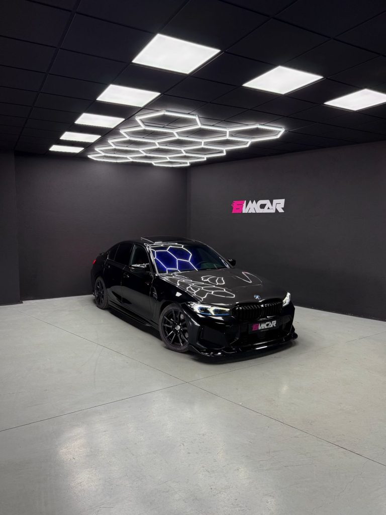 BMW 330i xDrive
